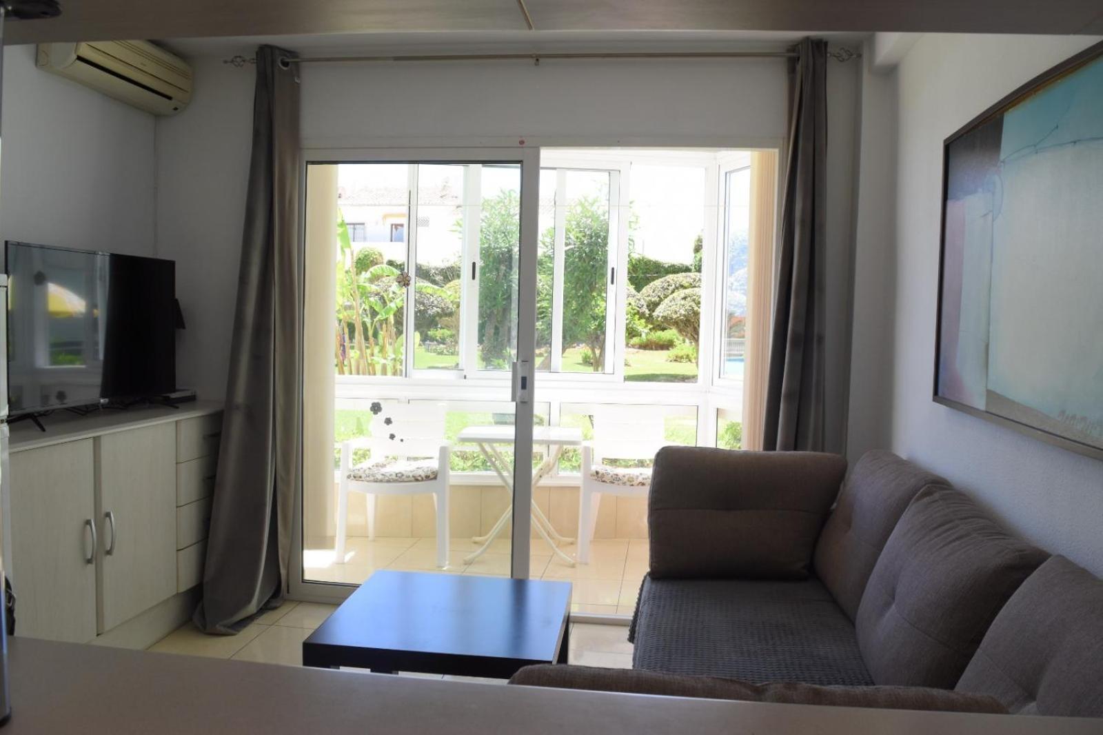 בנאלמדנה Apartamentos De Los Cisnes מראה חיצוני תמונה