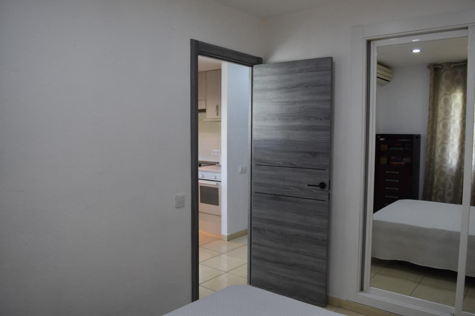 בנאלמדנה Apartamentos De Los Cisnes מראה חיצוני תמונה