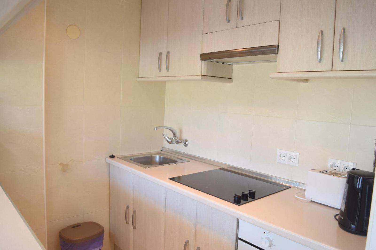 בנאלמדנה Apartamentos De Los Cisnes מראה חיצוני תמונה